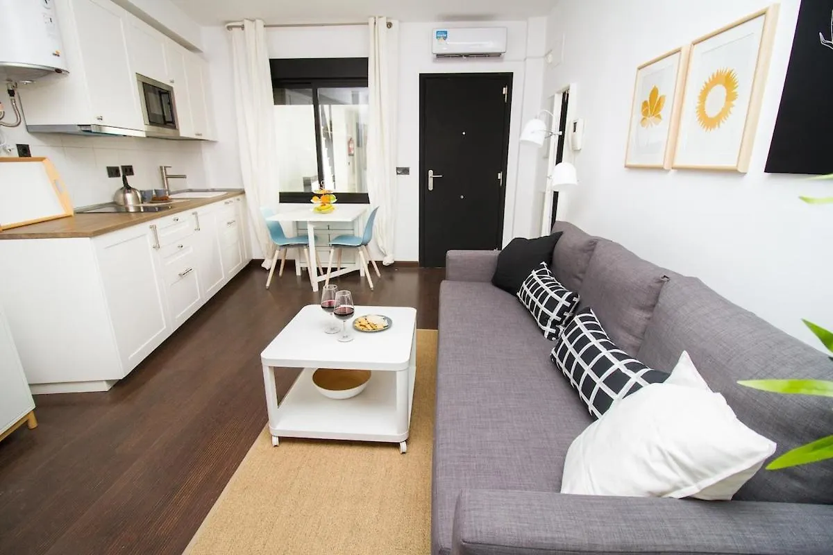 Апартаменты C77 - Romantic Studio In The Center With Terrace Малага